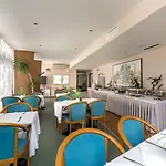 Jadran שיבניק