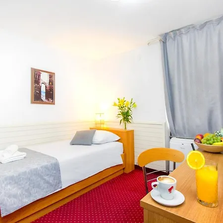 Hotel Jadran 3*