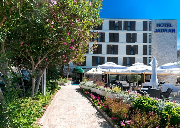 亚德兰希贝尼克酒店 酒店