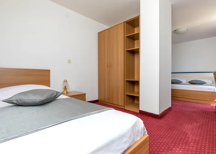 亚德兰希贝尼克酒店