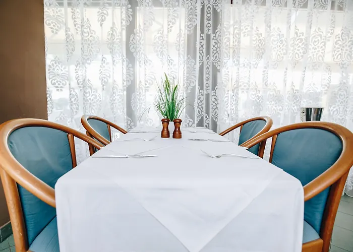 亚德兰希贝尼克酒店 酒店