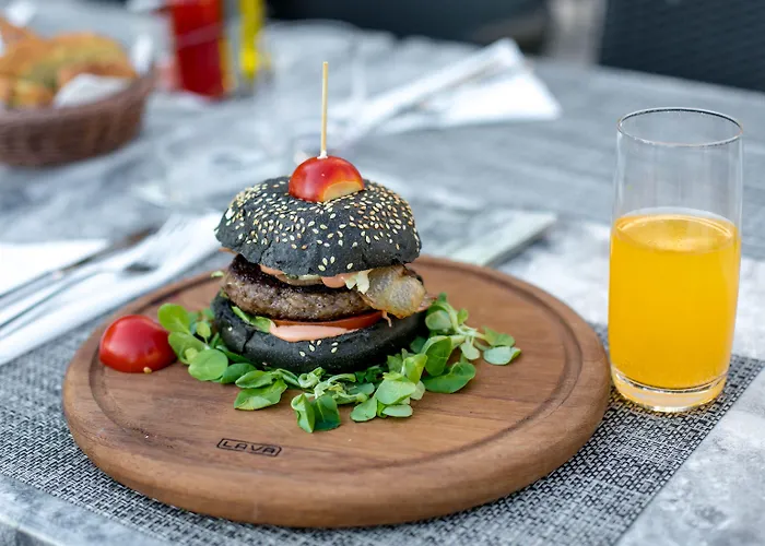 Jadran ホテル シベニク