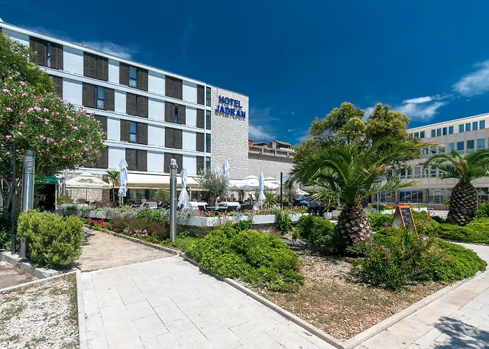 亚德兰希贝尼克酒店 酒店 希贝尼克