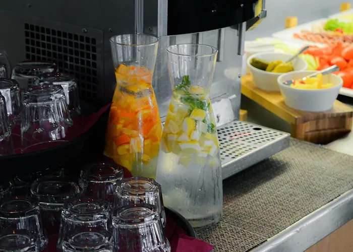 亚德兰希贝尼克酒店 酒店 希贝尼克